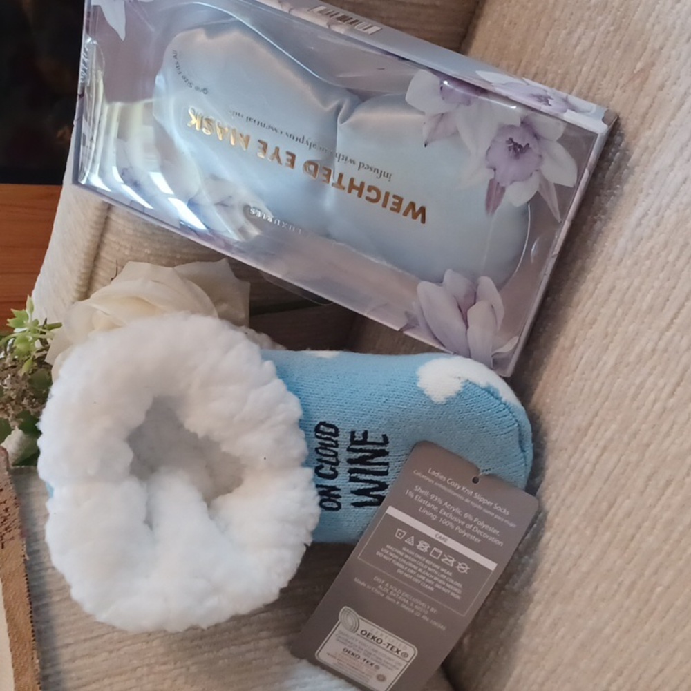 Lot of (2) Serra Blue & White Slipper Socks & Body Luxuries Bl Weighted Eye Mask